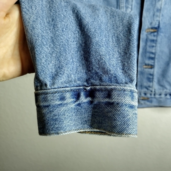 Vintage 2000's Levi's Trucker Jacket Blue Denim Button Front Cotton sz M - Picture 6 of 8